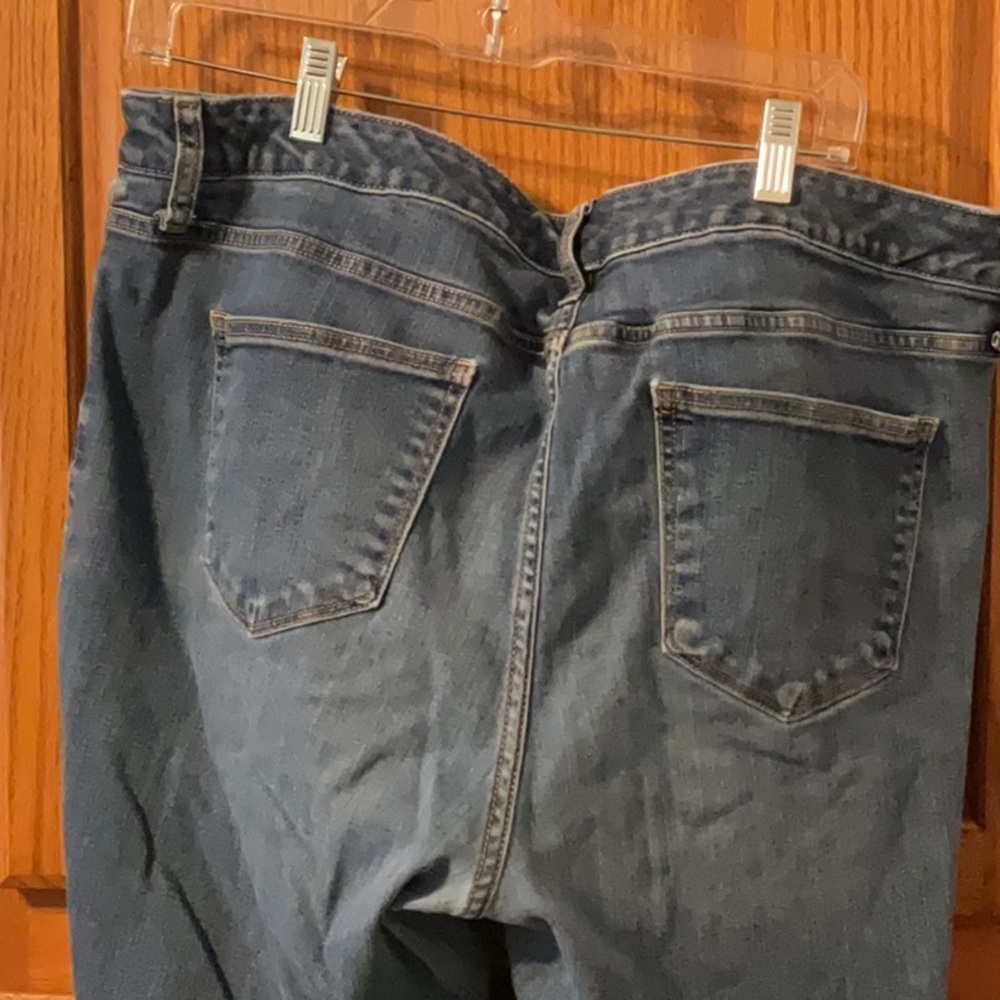 Great used condition St. John’s bay jeans women size 18WS - Picture 3 of 3
